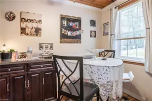 6414 Summit Rd, Purlear, NC 28665 - Photo 23