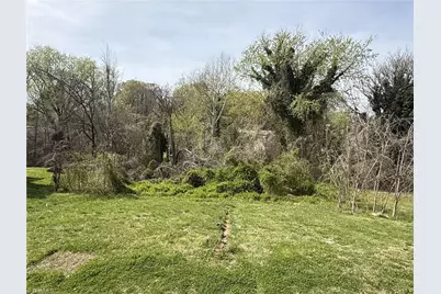 643 W Northwest Boulevard, Winston-Salem, NC 27101 - Photo 1