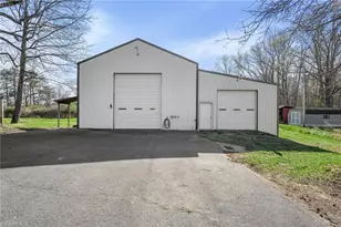 3436 Rome Anthony Rd, Yadkinville, NC 27055 - Photo 11