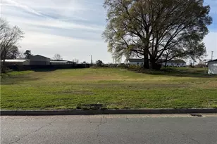 503 E Bodenhamer St, Kernersville, NC 27284 - Photo 5