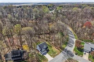 6413 Muirfield Dr, Greensboro, NC 27410 - Photo 39