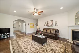 2526 Redwood Hill Ct, Kernersville, NC 27284 - Photo 7