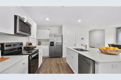 117 Beechwood Circle, Thomasville, NC 27360 - Photo 17