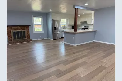 3025 Wellingford Drive, High Point, NC 27265 - Photo 5