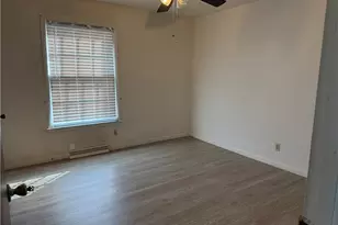 3025 Wellingford Dr, High Point, NC 27265 - Photo 7