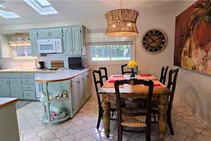 105 Mendenhall Rd, Jamestown, NC 27282 - Photo 5