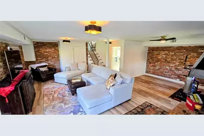 105 Mendenhall Road, Jamestown, NC 27282 - Photo 17