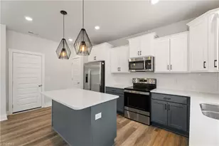 3934 Waterstone Ct, Kernersville, NC 27284 - Photo 9