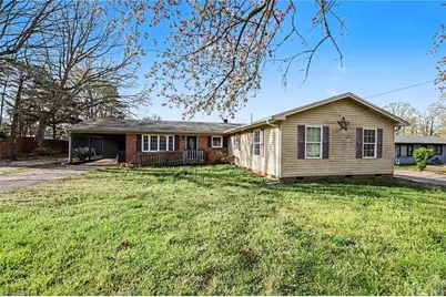 4240 Compton Drive, Winston-Salem, NC 27107 - Photo 3