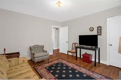 2008 Fernwood Drive, Greensboro, NC 27408 - Photo 11