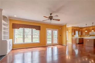 4817 Adams Ridge Dr, Greensboro, NC 27407 - Photo 9