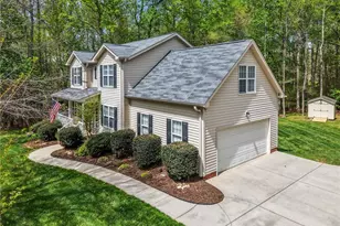 7884 Springdale Meadow Dr, Stokesdale, NC 27357 - Photo 3