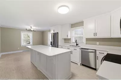 518 E Main Street, Franklinville, NC 27248 - Photo 9