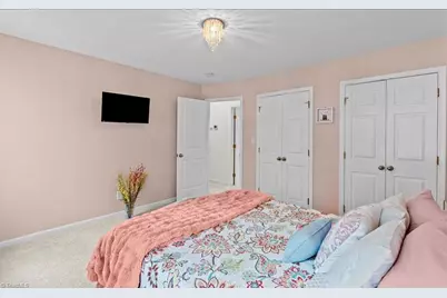 109 Stafford Oak Drive, Jamestown, NC 27282 - Photo 33