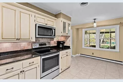 220 Cedarwood Drive, Jamestown, NC 27282 - Photo 11