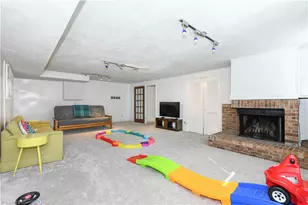 108 Falkener Dr, Greensboro, NC 27410 - Photo 35