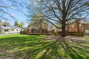 5520 Robinridge Rd, Greensboro, NC 27410 - Photo 37