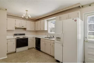 640 Cedarbrook Court, Lewisville, NC 27023 - Photo 9