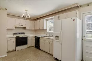 640 Cedarbrook Ct, Lewisville, NC 27023 - Photo 9