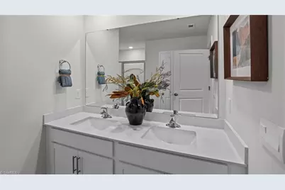 3000 Middle Creek Lane, Greensboro, NC 27405 - Photo 19