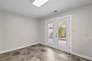 2 Apple Tree Ln, Greensboro, NC 27455 - Photo 19