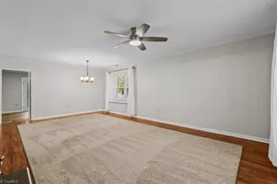 2 Apple Tree Ln, Greensboro, NC 27455 - Photo 5