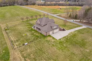 203 Bobcat Rd, Summerfield, NC 27358 - Photo 3