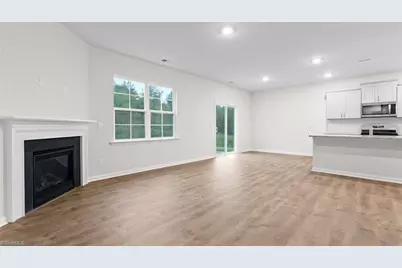 3002 Middle Creek Lane, Greensboro, NC 27405 - Photo 13