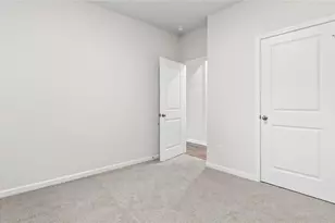 3002 Middle Creek Ln, Greensboro, NC 27405 - Photo 15