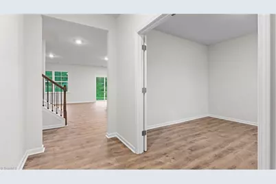 3002 Middle Creek Lane, Greensboro, NC 27405 - Photo 3