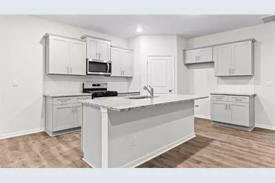 3002 Middle Creek Lane, Greensboro, NC 27405 - Photo 7