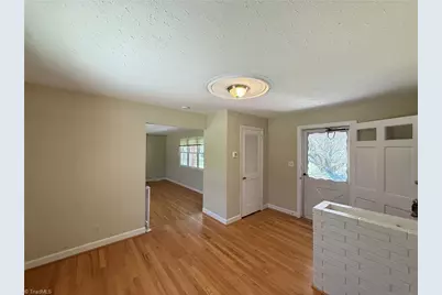 831 Delmonte Drive, Winston-Salem, NC 27106 - Photo 7