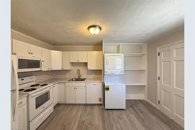 831 Delmonte Drive, Winston-Salem, NC 27106 - Photo 3