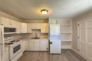 831 Delmonte Dr, Winston-Salem, NC 27106 - Photo 3