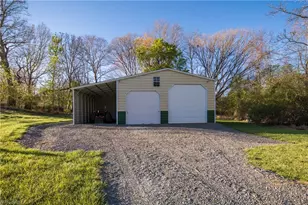 1626 Black Mountain Rd, Pilot Mountain, NC 27041 - Photo 33