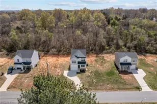 619 East St, Reidsville, NC 27320 - Photo 3