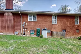 117 Hillcrest Rd, Thomasville, NC 27360 - Photo 11