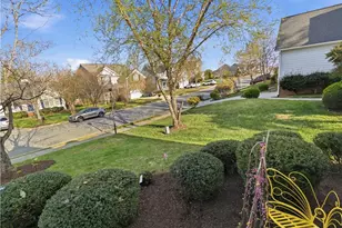 6624 Barton Creek Dr, Whitsett, NC 27377 - Photo 3