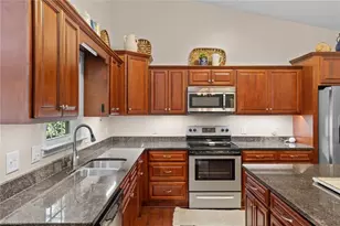 1826 Bogey Ln, Asheboro, NC 27205 - Photo 9