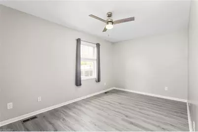 405 E Oakwood Street, Mebane, NC 27302 - Photo 17