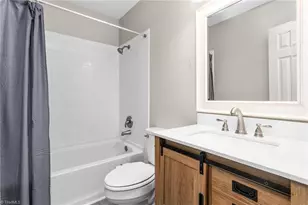 405 E Oakwood St, Mebane, NC 27302 - Photo 21