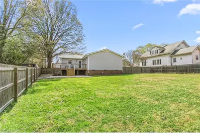 405 E Oakwood Street, Mebane, NC 27302 - Photo 27