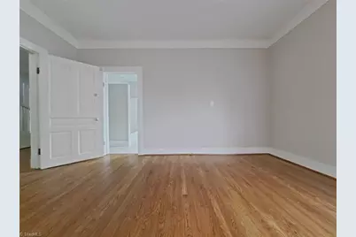 304 Oakwood Street, High Point, NC 27262 - Photo 9