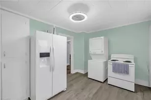 1510 Vance St, Reidsville, NC 27320 - Photo 13