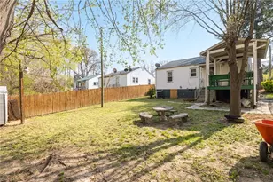 1510 Vance St, Reidsville, NC 27320 - Photo 27