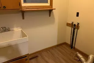 130 N Oakland Ave, Eden, NC 27288 - Photo 7