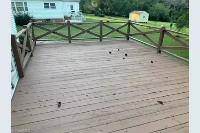 130 N Oakland Avenue, Eden, NC 27288 - Photo 11