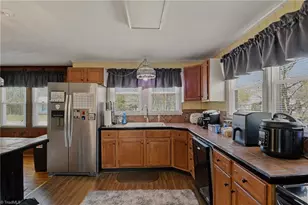 4585 Oak Ridge Dr, Winston-Salem, NC 27105 - Photo 15