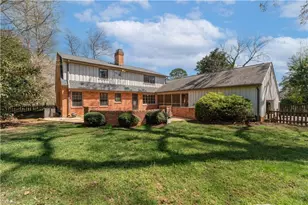 1903 Huntington Rd, Greensboro, NC 27408 - Photo 41