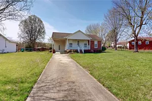 7307 Lansdowne Pl, Trinity, NC 27360 - Photo 3